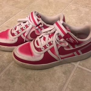 Vintage Nike Sneakers